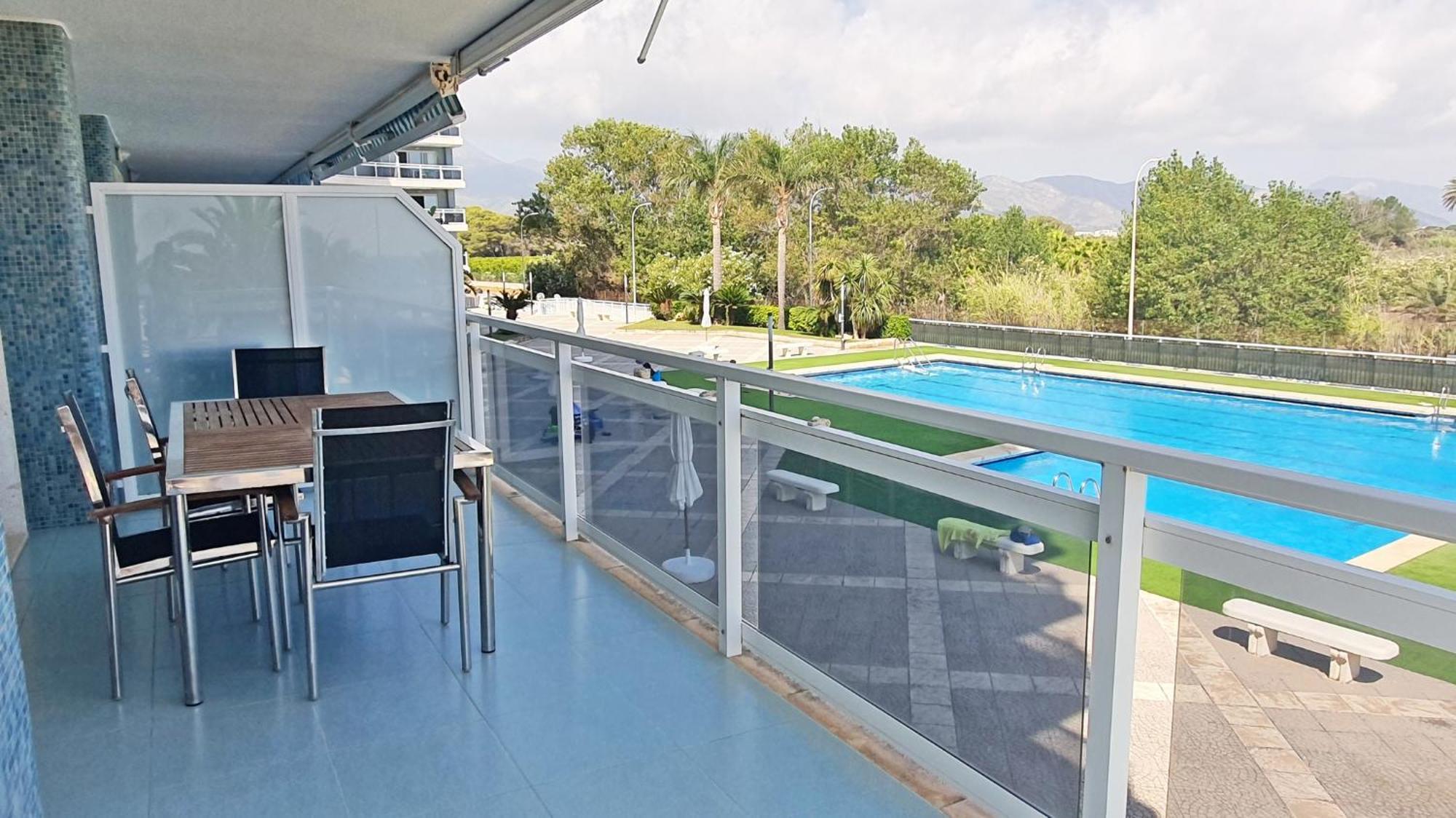 Apartamento AIGUA BLAVA Primera línea - Alquiler solo familias Playa de Gandía Exterior foto