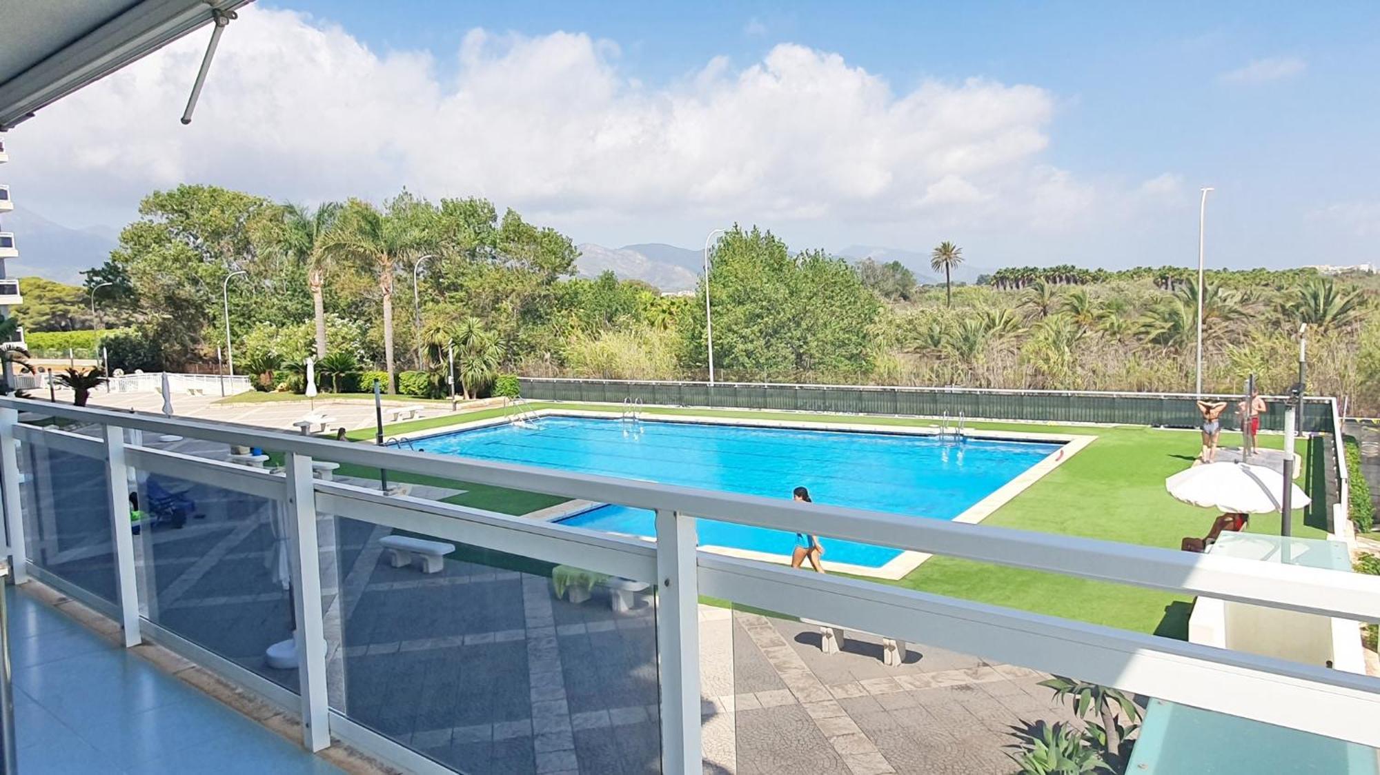 Apartamento AIGUA BLAVA Primera línea - Alquiler solo familias Playa de Gandía Exterior foto