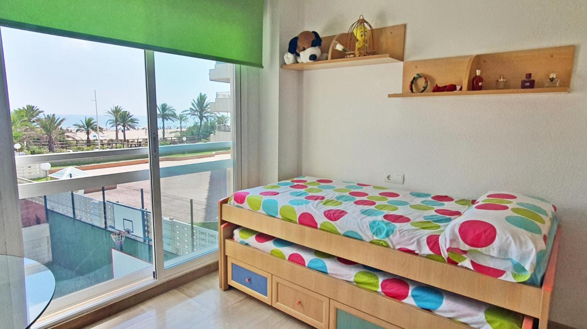 Apartamento AIGUA BLAVA Primera línea - Alquiler solo familias Playa de Gandía Exterior foto