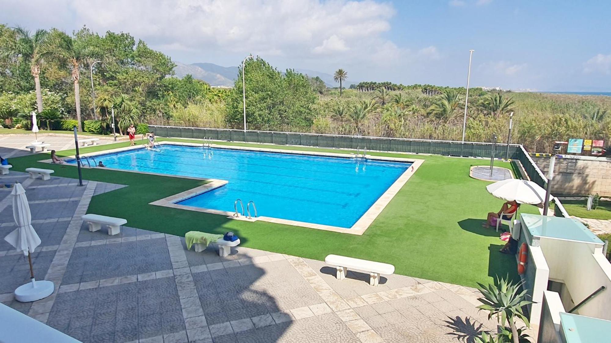 Apartamento AIGUA BLAVA Primera línea - Alquiler solo familias Playa de Gandía Exterior foto