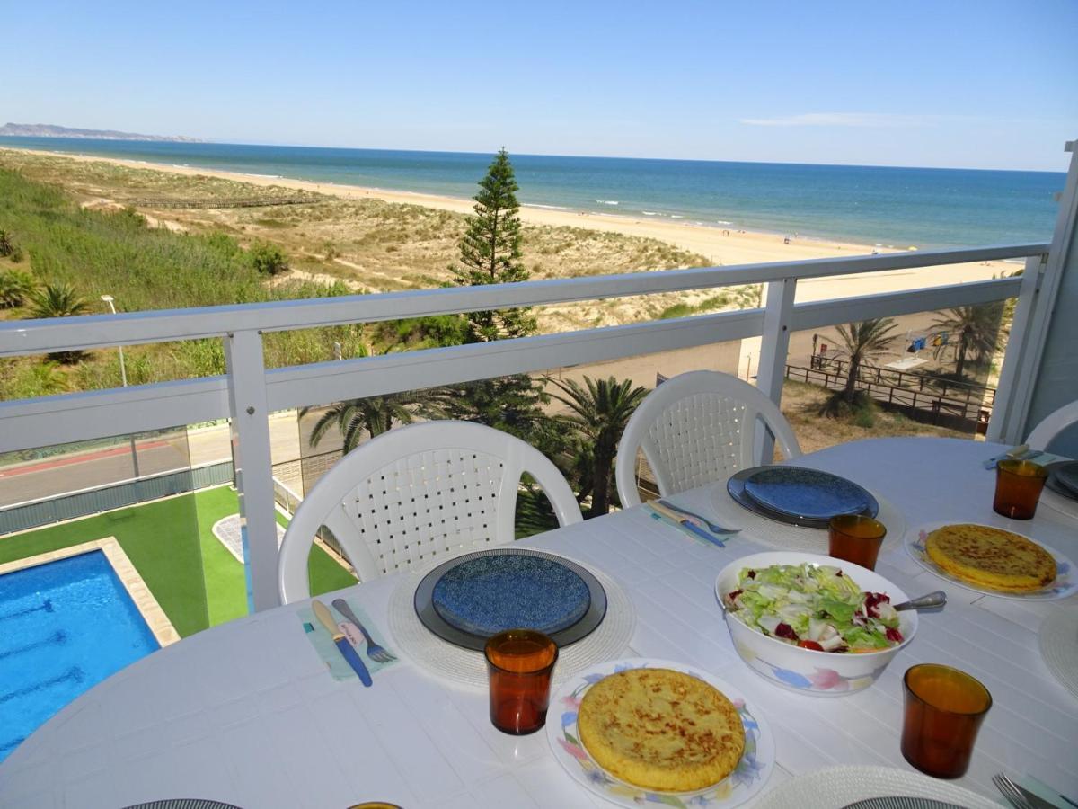 Apartamento AIGUA BLAVA Primera línea - Alquiler solo familias Playa de Gandía Exterior foto